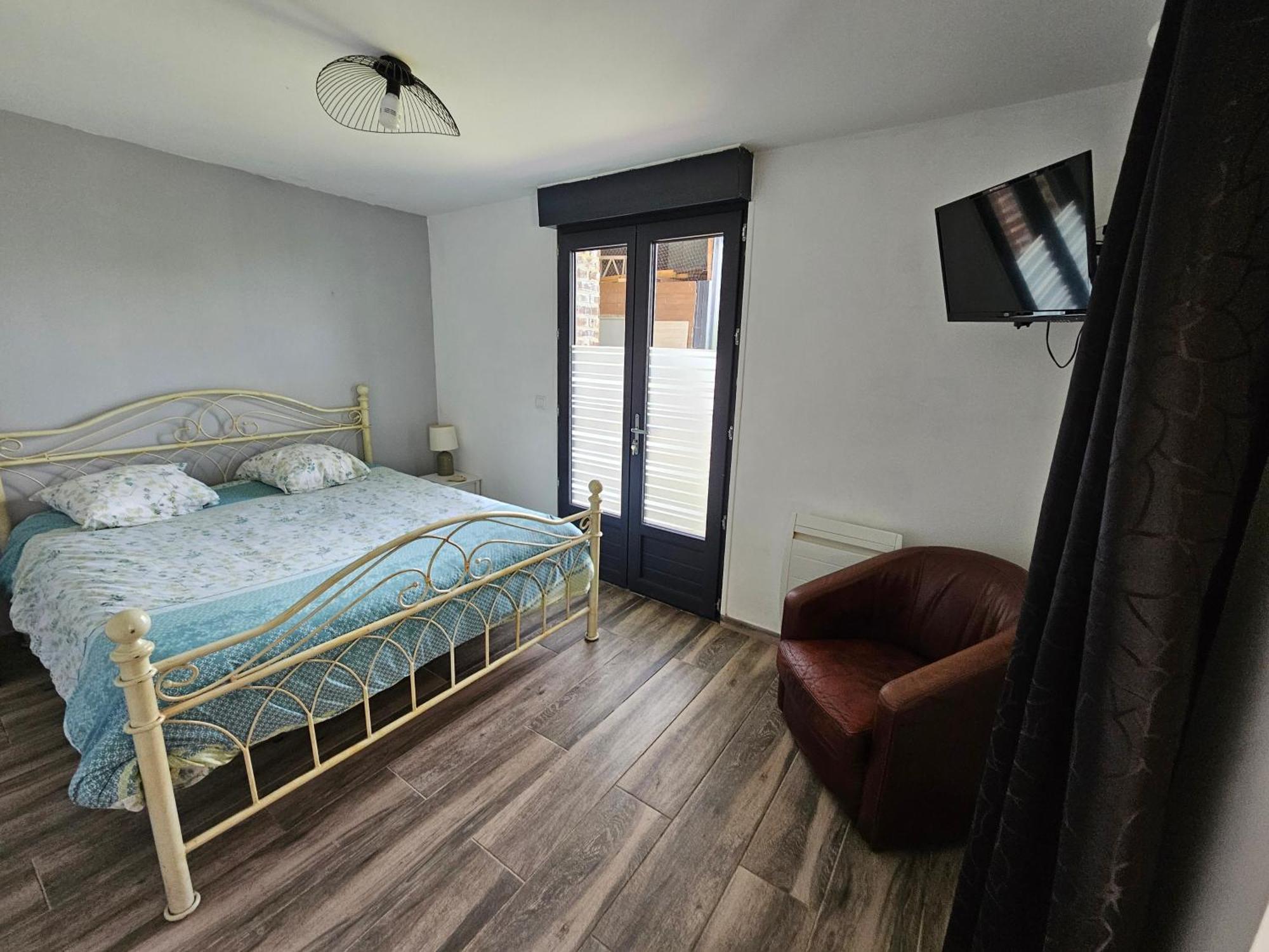Chambre D Hotes Le Pigeonnier Fromelles Exterior photo